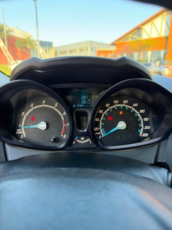 FORD Fiesta Hatch - Foto