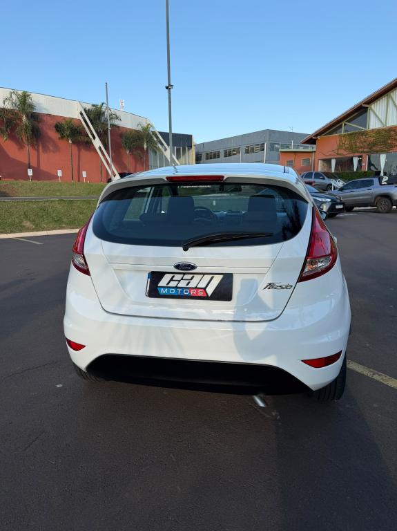 FORD Fiesta Hatch - Foto