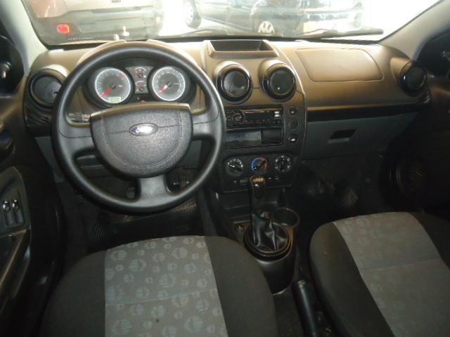 FORD Fiesta Hatch - Foto