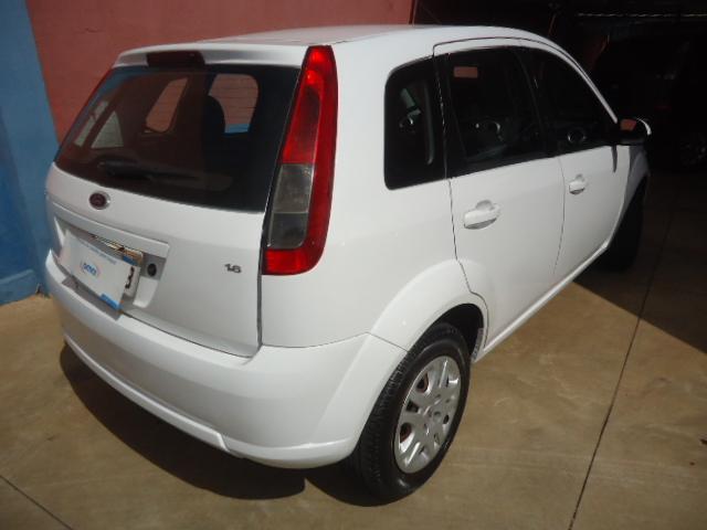 FORD Fiesta Hatch - Foto
