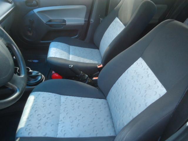 FORD Fiesta Hatch - Foto