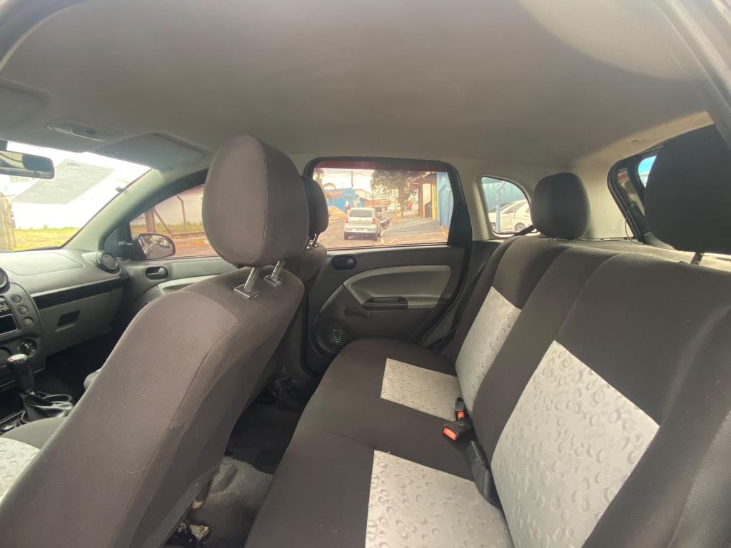 FORD Fiesta Hatch - Foto