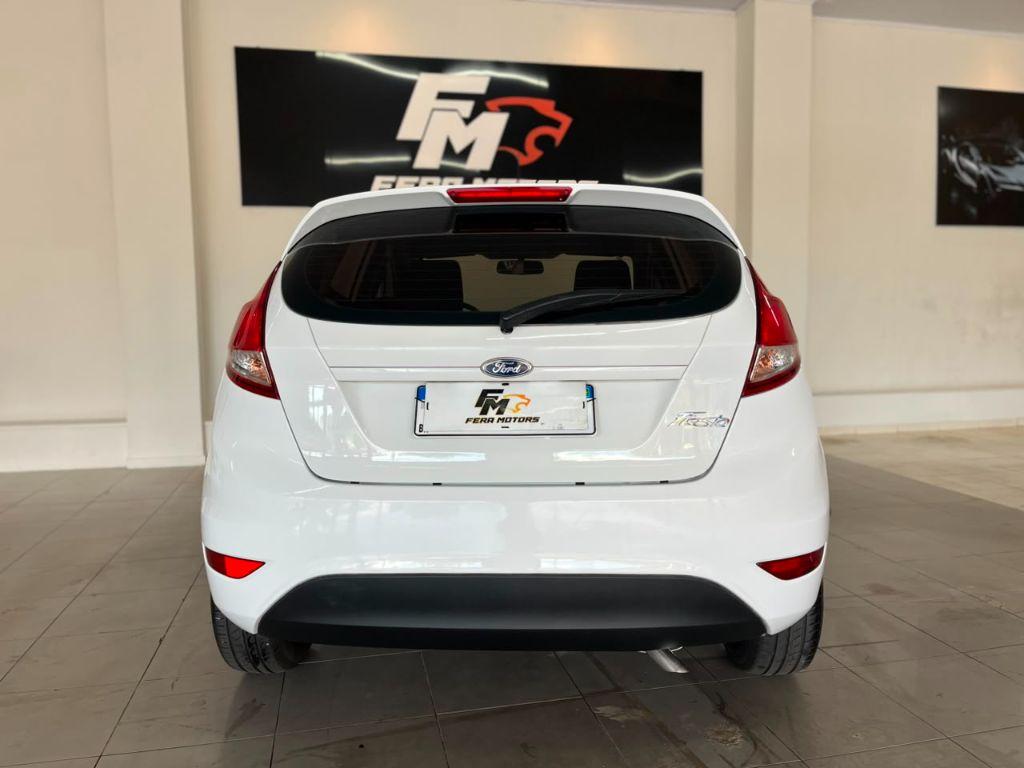 FORD Fiesta Hatch - Foto