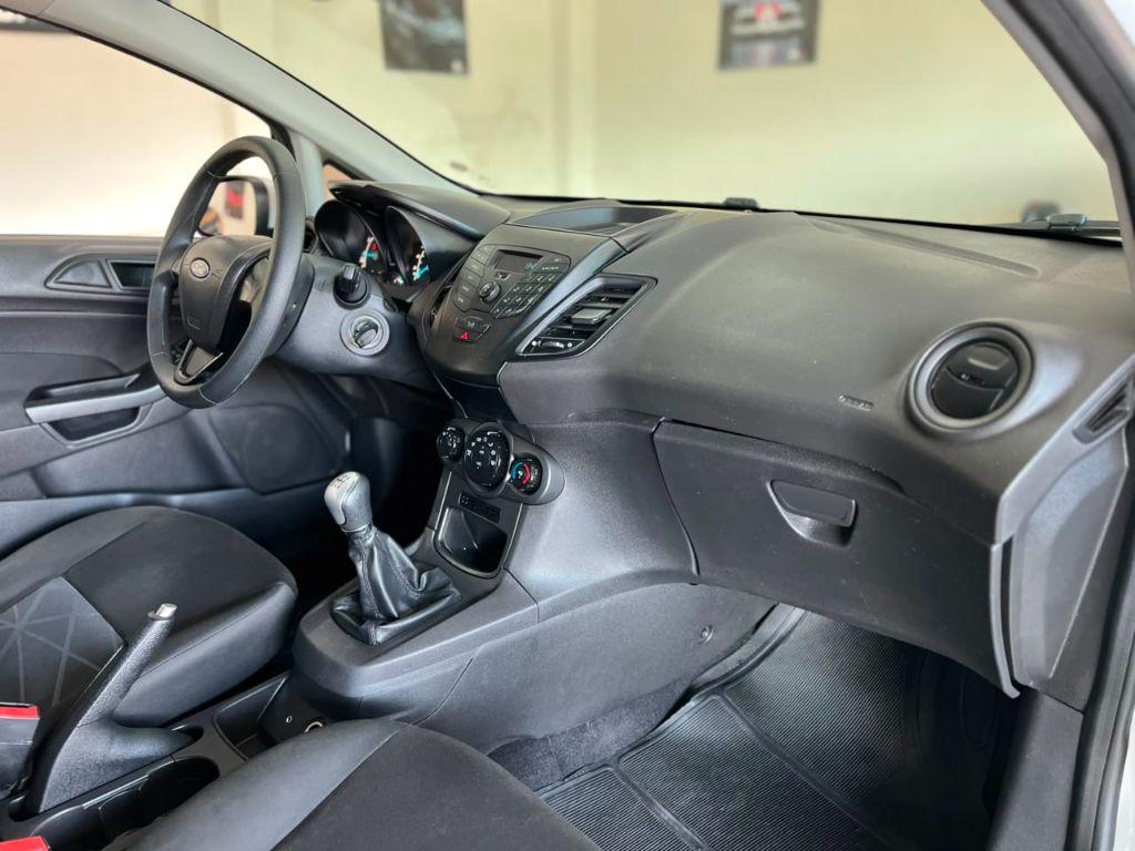 FORD Fiesta Hatch - Foto