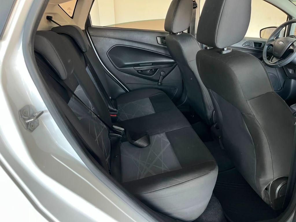 FORD Fiesta Hatch - Foto