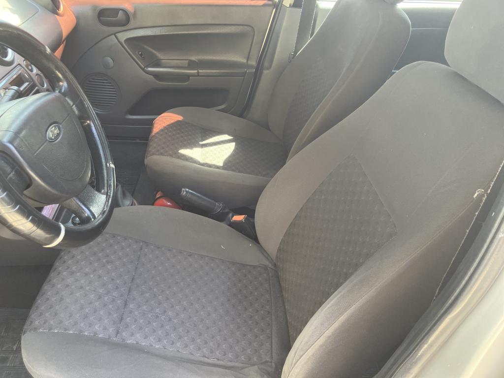 FORD Fiesta Hatch - Foto