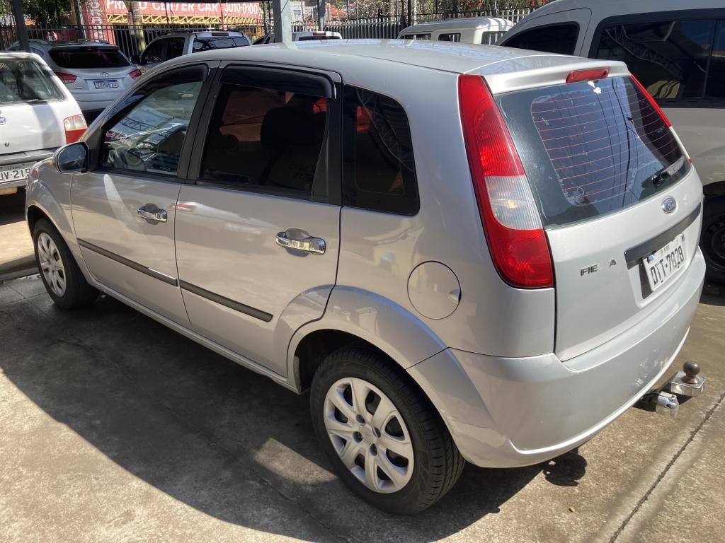 FORD Fiesta Hatch - Foto