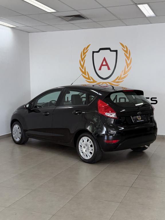 FORD Fiesta Hatch - Foto