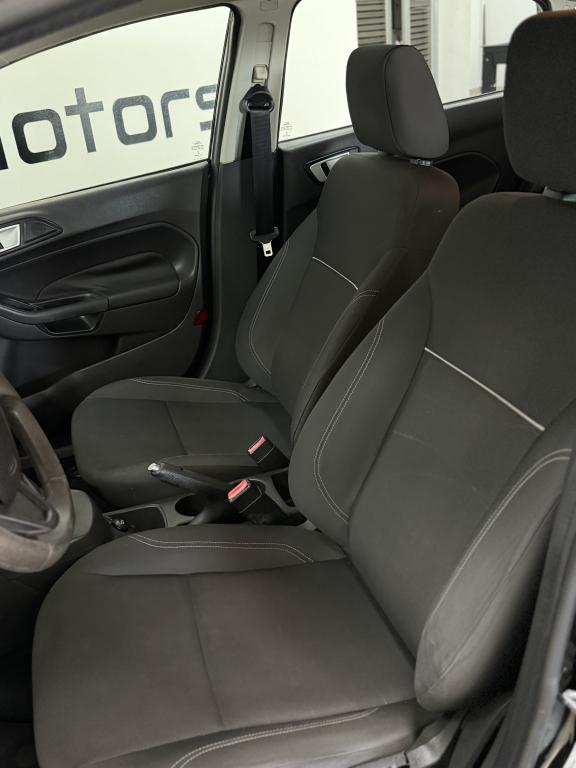 FORD Fiesta Hatch - Foto