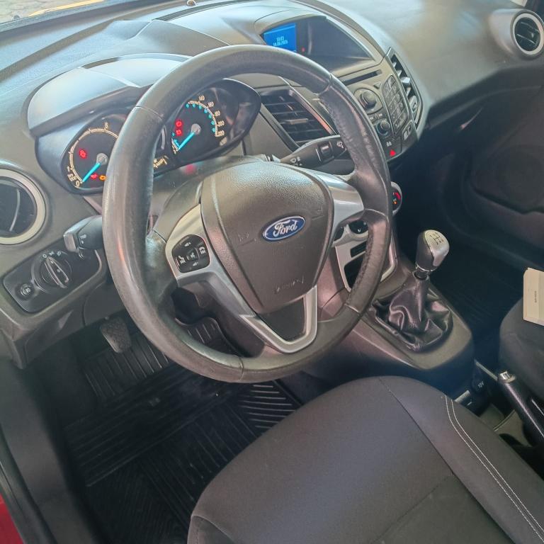 FORD Fiesta Hatch - Foto