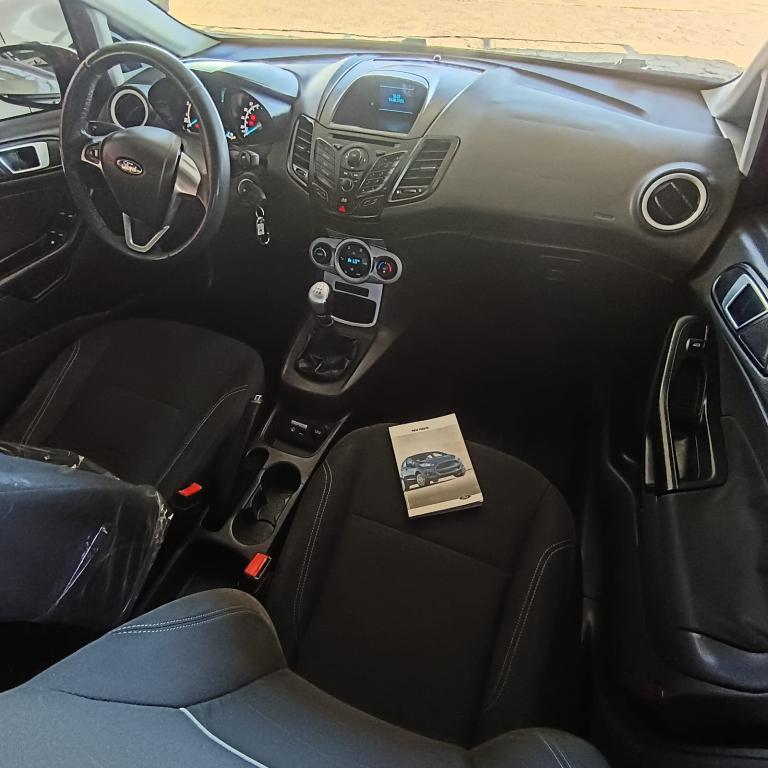 FORD Fiesta Hatch - Foto