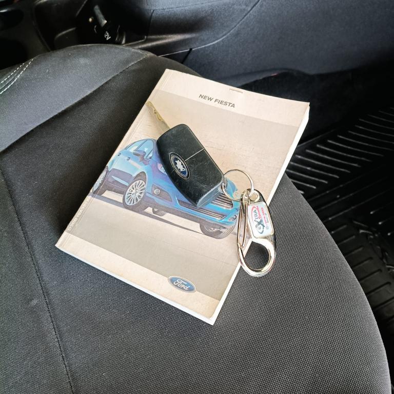 FORD Fiesta Hatch - Foto