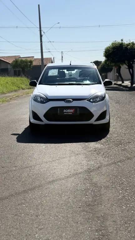 FORD Fiesta Hatch - Foto