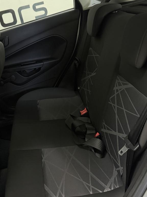 FORD Fiesta Hatch - Foto