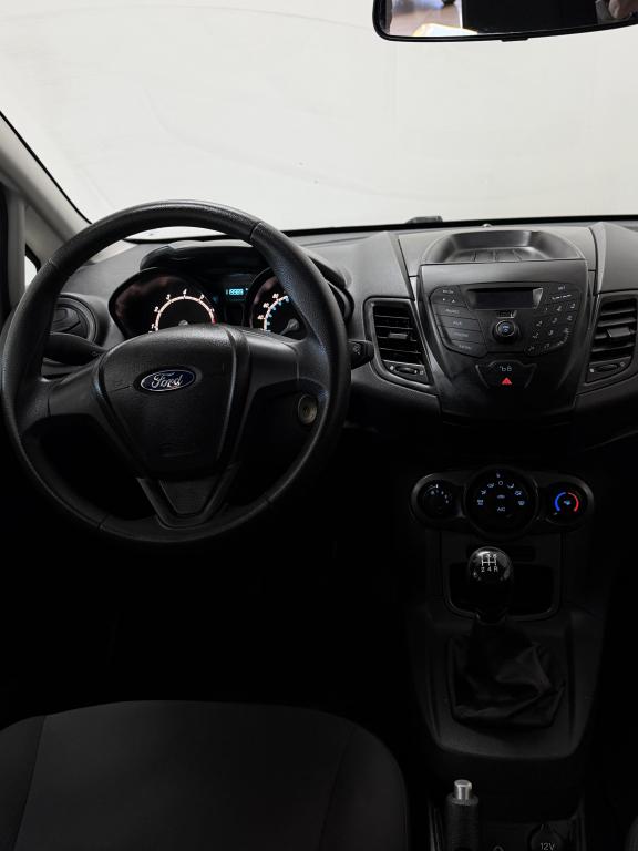 FORD Fiesta Hatch - Foto