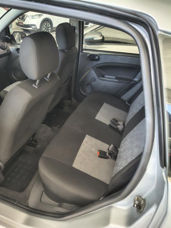 FORD Fiesta Hatch - Foto