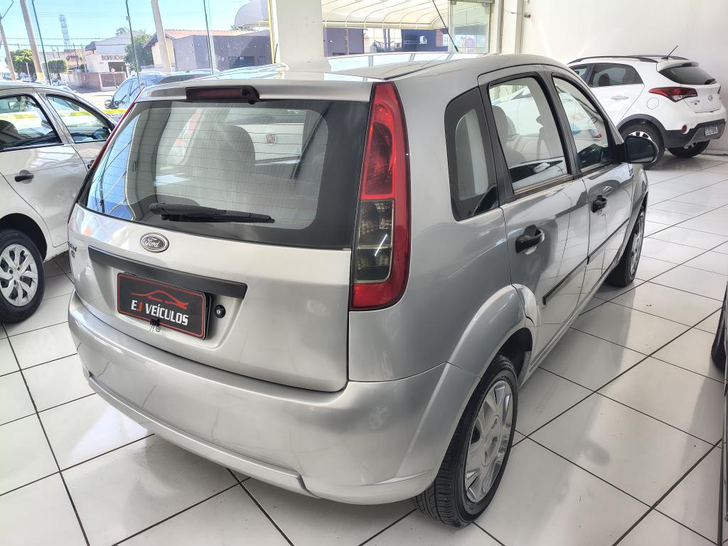 FORD Fiesta Hatch - Foto