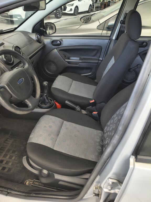 FORD Fiesta Hatch - Foto