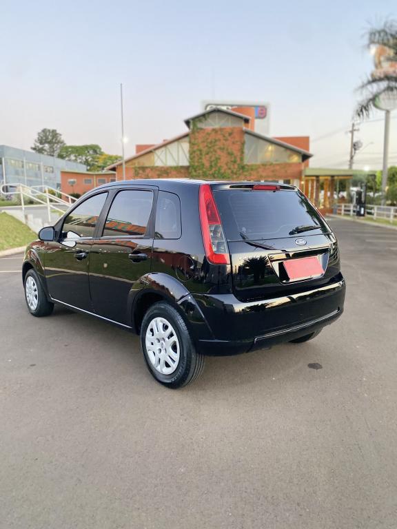 FORD Fiesta Hatch - Foto
