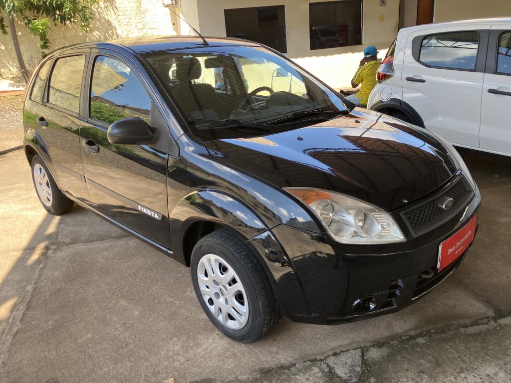 FORD Fiesta Hatch - Foto