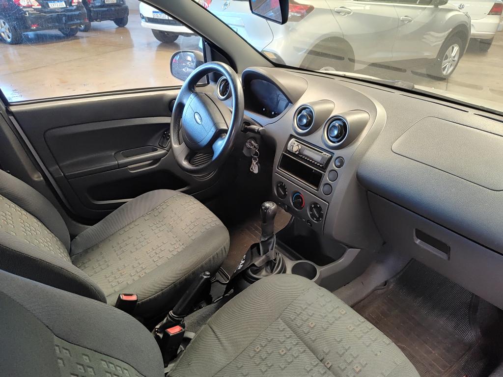 FORD Fiesta Hatch - Foto