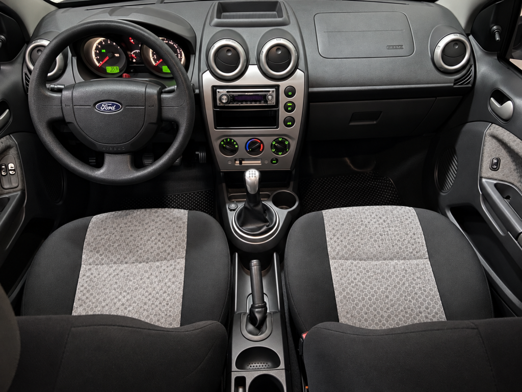 FORD Fiesta Hatch - Foto