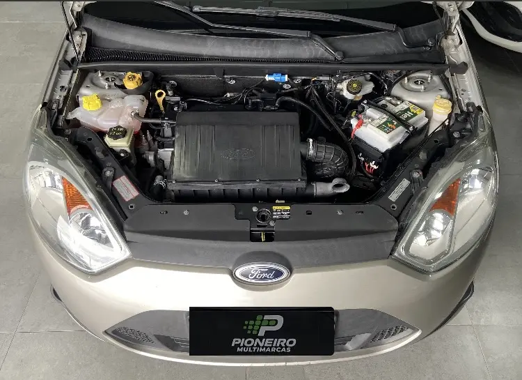 FORD Fiesta Hatch - Foto