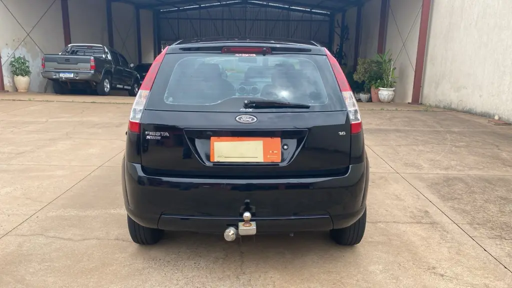 FORD Fiesta Hatch - Foto