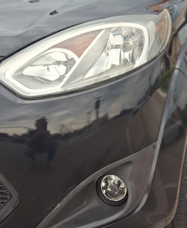 FORD Fiesta Hatch - Foto