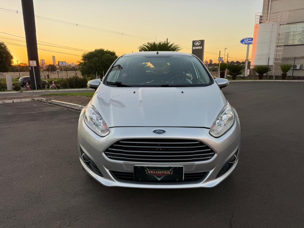 FORD Fiesta Hatch - Foto