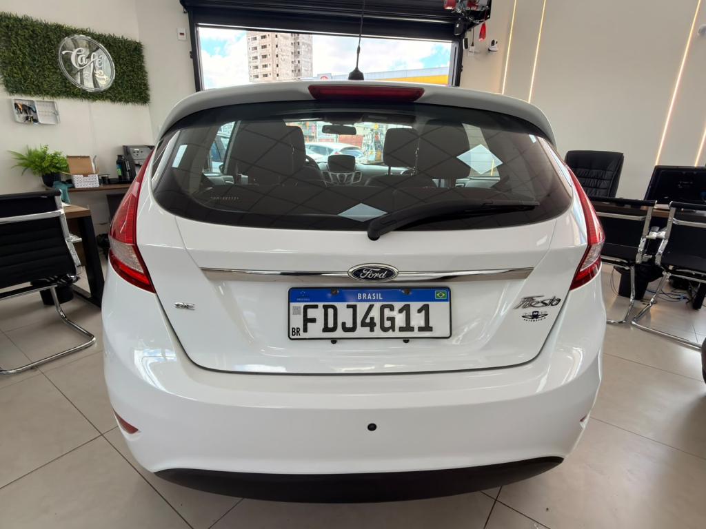 FORD Fiesta Hatch - Foto