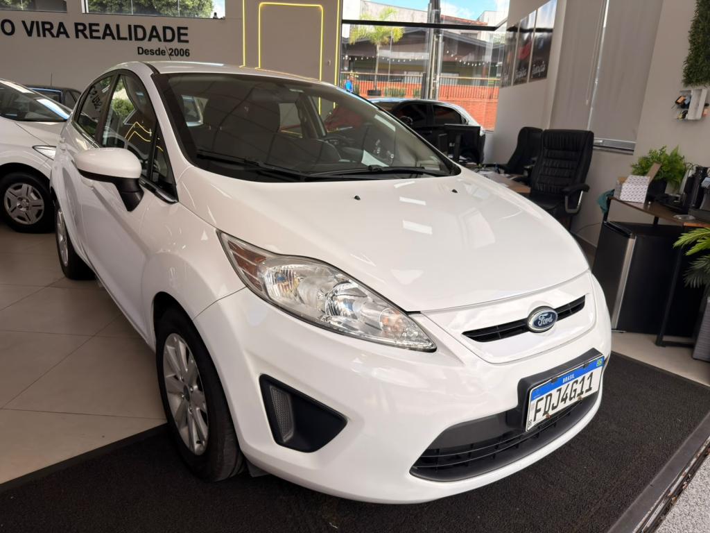 FORD Fiesta Hatch - Foto