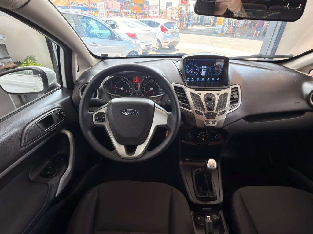 FORD Fiesta Hatch - Foto