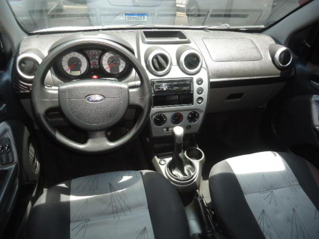 FORD Fiesta Hatch - Foto