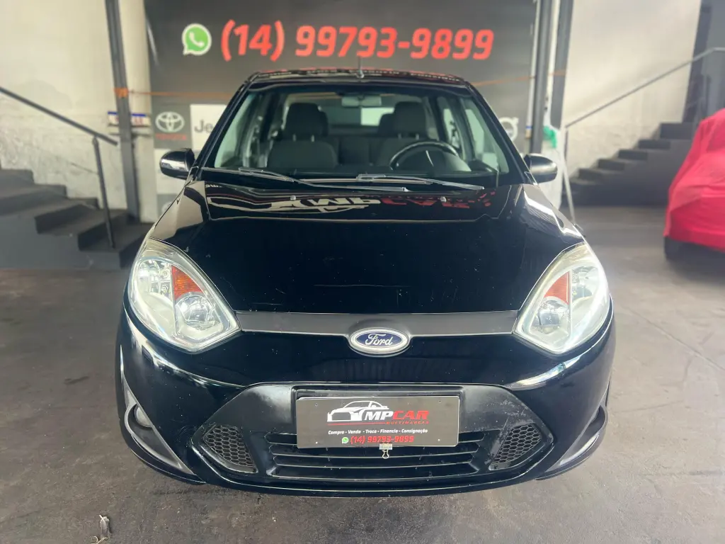 FORD Fiesta Sedan - Foto