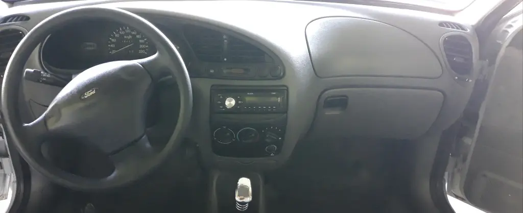 FORD Fiesta Sedan - Foto