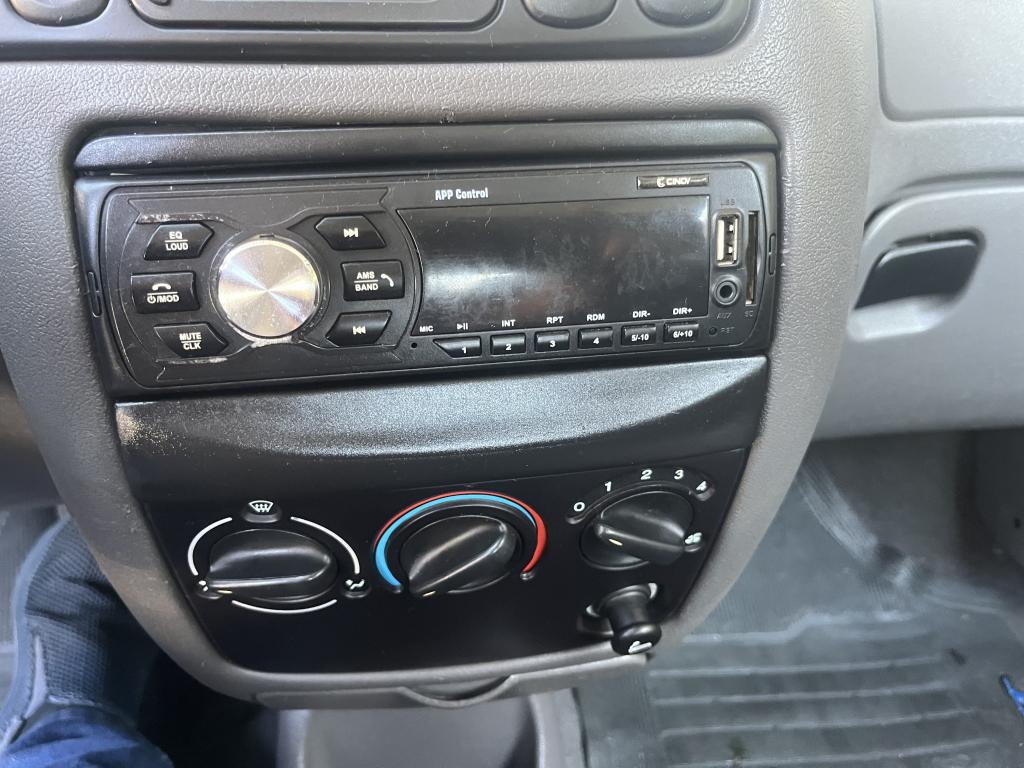 FORD Fiesta Sedan - Foto