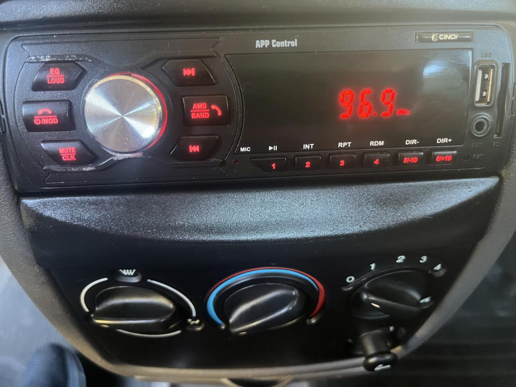 FORD Fiesta Sedan - Foto