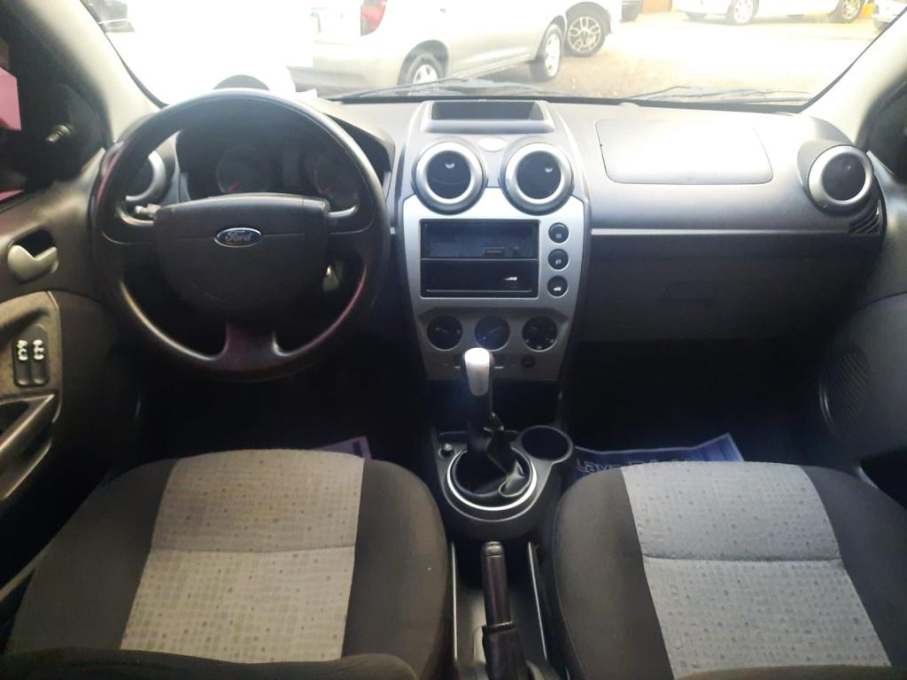 FORD Fiesta Sedan - Foto