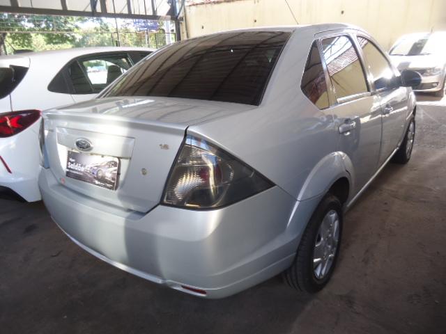 FORD Fiesta Sedan - Foto