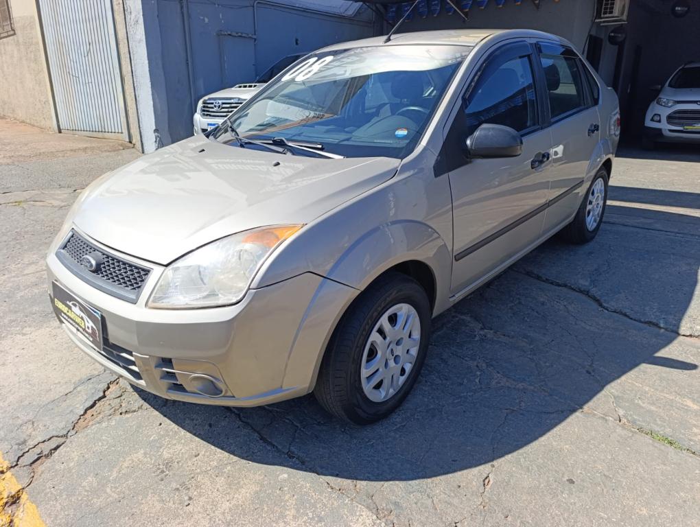 FORD Fiesta Sedan - Foto