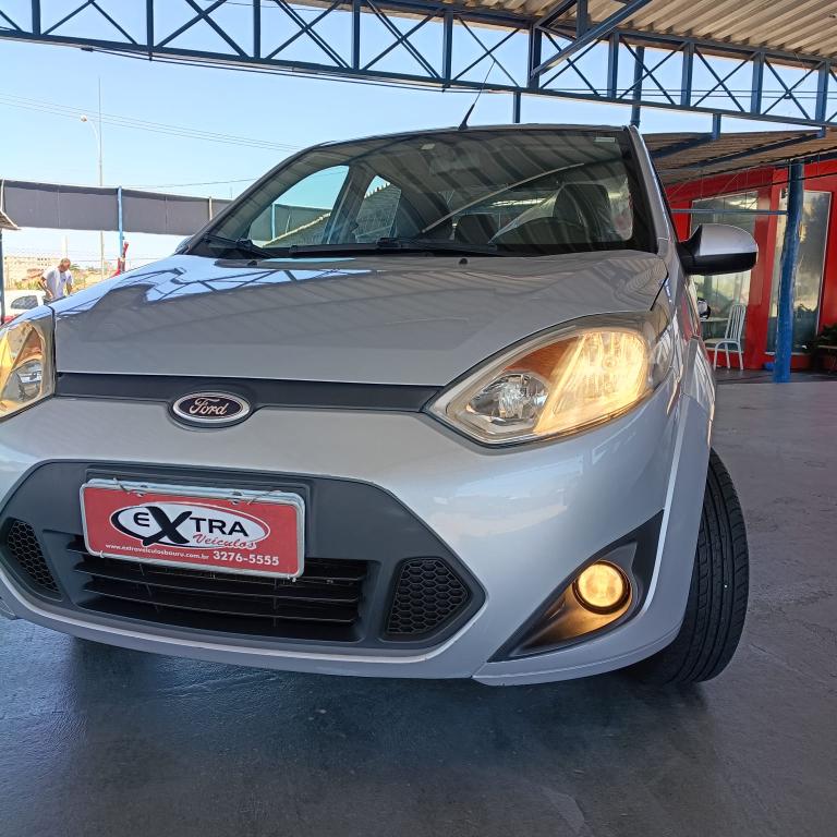 FORD Fiesta Sedan - Foto