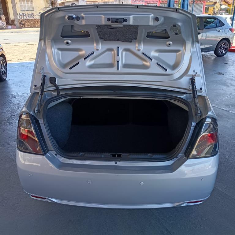 FORD Fiesta Sedan - Foto