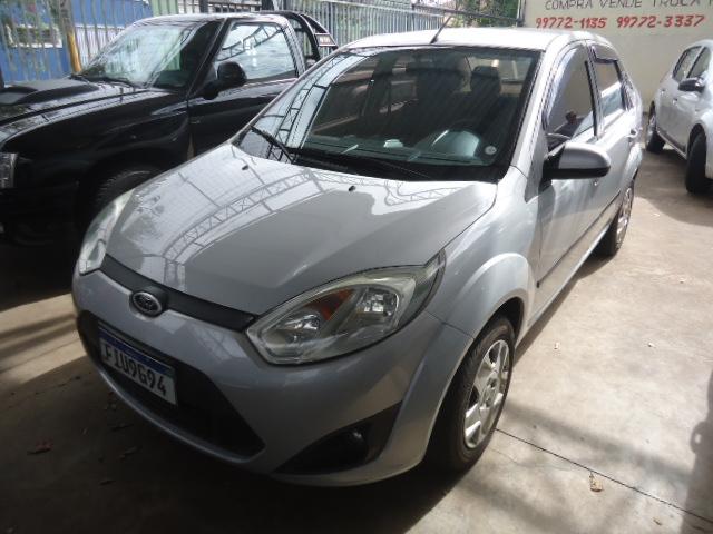 FORD Fiesta Sedan