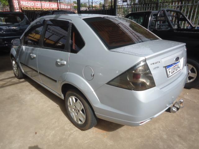 FORD Fiesta Sedan - Foto