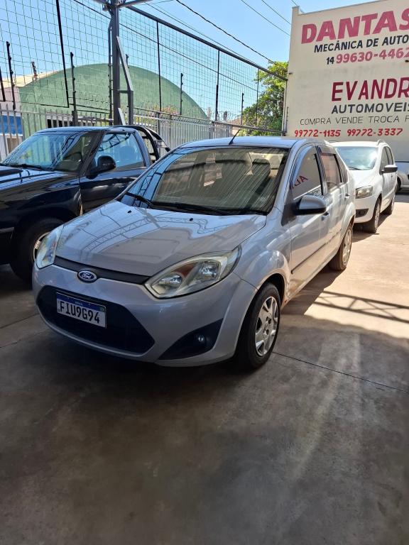 FORD Fiesta Sedan