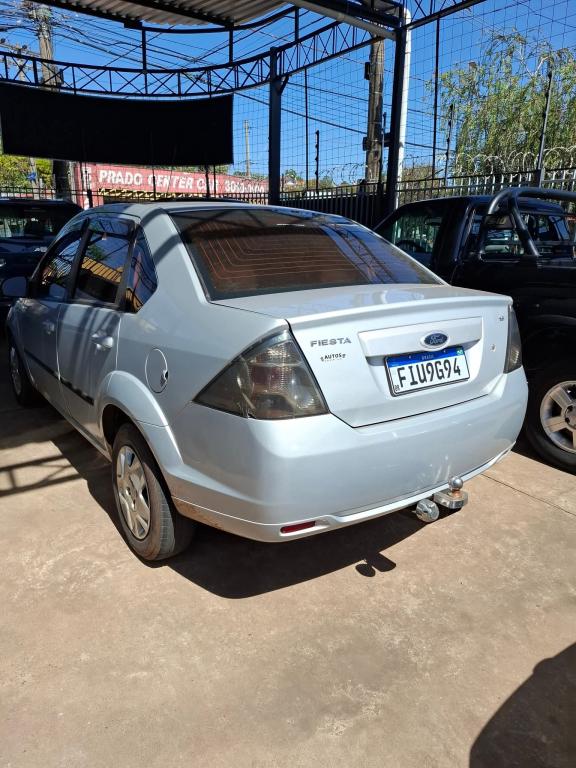 FORD Fiesta Sedan - Foto