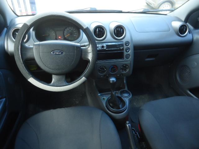 FORD Fiesta Sedan - Foto