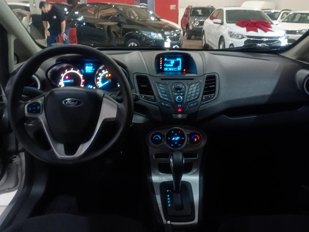 FORD Fiesta Sedan - Foto