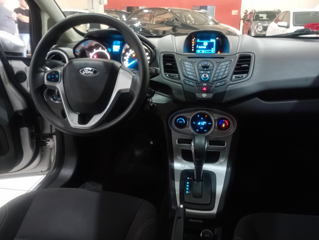 FORD Fiesta Sedan - Foto